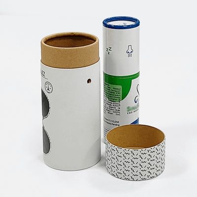 Puszki z papieru z recyklingu do wysyłki