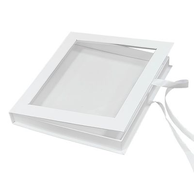Pudełko do opakowań z kartonu magnetycznego w kształcie kwadratowej książki z przejrzystym oknem PVC z wstążką
