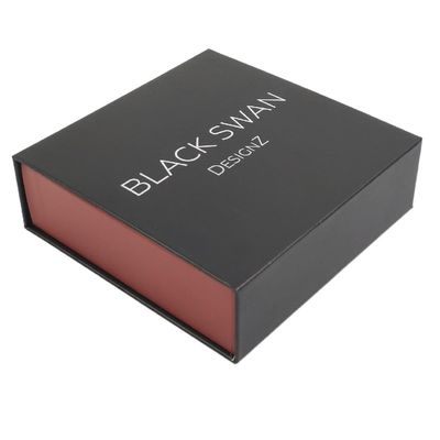 Custom Logo Luxury Black Gift Box z zamknięciem magnetycznym wykonanym z materiałów pochodzących z recyklingu