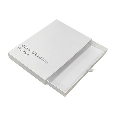 Białe Małe Pudełko Prezentowe