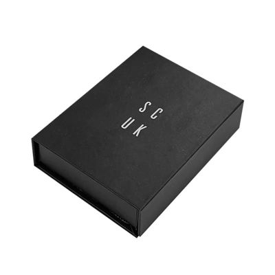 Logo niestandardowe Luxury Black Cardboard Smart Watch Magnetic Gift Packaging Box Jednorazowy zegarek z pianą
