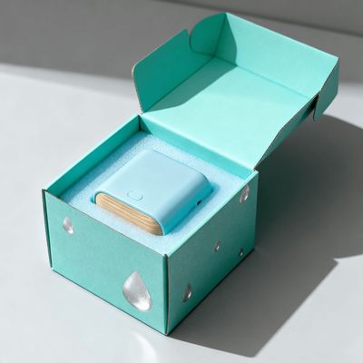 Spersonalizowane, luksusowe, kolorowe, małe pudełko wysyłkowe z tektury falistej z logo dla kosmetyków