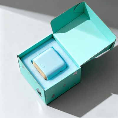 Spersonalizowane, luksusowe, kolorowe, małe pudełko wysyłkowe z tektury falistej z logo dla kosmetyków