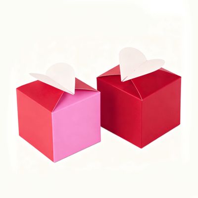 Uwolnij Urok Miłości Nasze Ekskluzywne Pudełko na Kartki w Kształcie Serca Błyszczące Matowe Laminowanie Gąbkowa Wyściółka Każda Wyjątkowa Chwila Uchwyt Świece