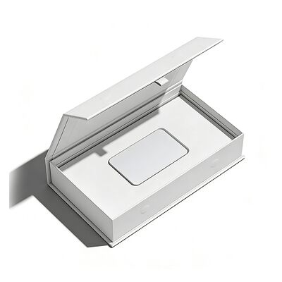 Logo niestandardowe Sztywne, podlegające recyklingowi, papierowe pudełka z magnetycznym zamknięciem do pakowania małych kart prezentów