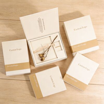 Logo na zamówienie Mody Eva Sztywny Karton Magnetyczny Pudełko do pakowania prezentów dla kartek sportowych