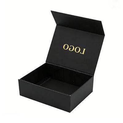 Sprzedaż hurtowa ekologiczne opakowania magnetyczne pudełka prezentów ręcznik niestandardowy czarny karton gąbka mat lamination dla kart sportowych